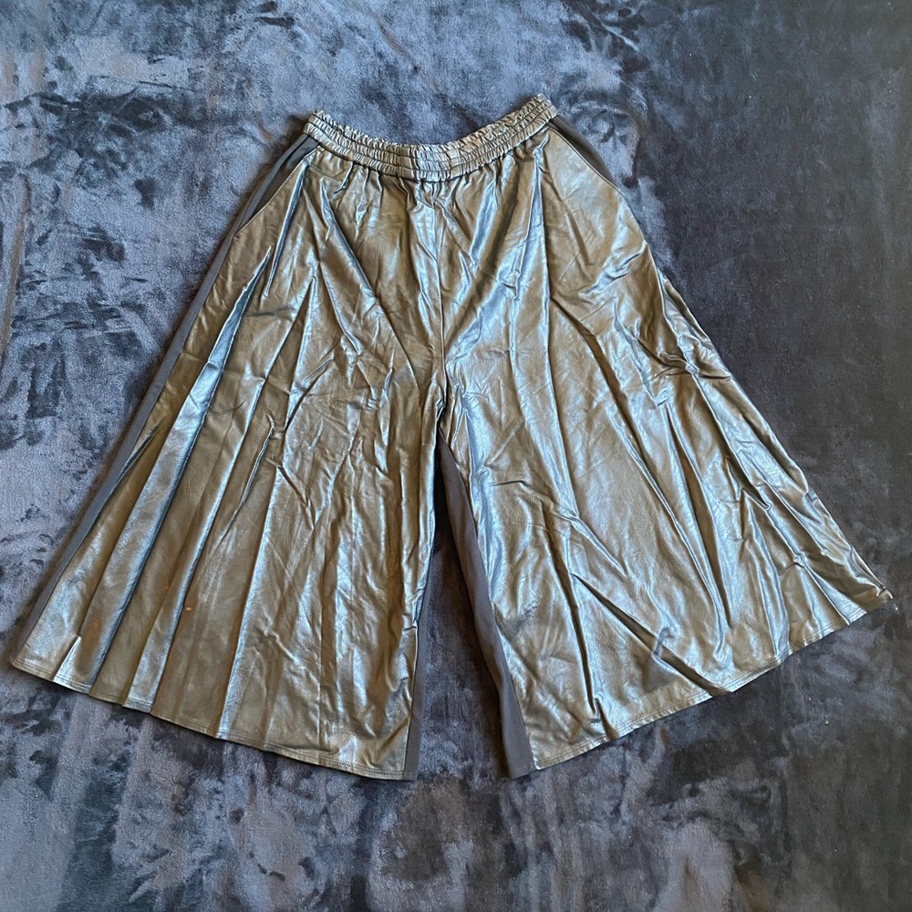 Blue Pearl By Allen Schwartz Women’s Faux Leather Bermuda Shorts